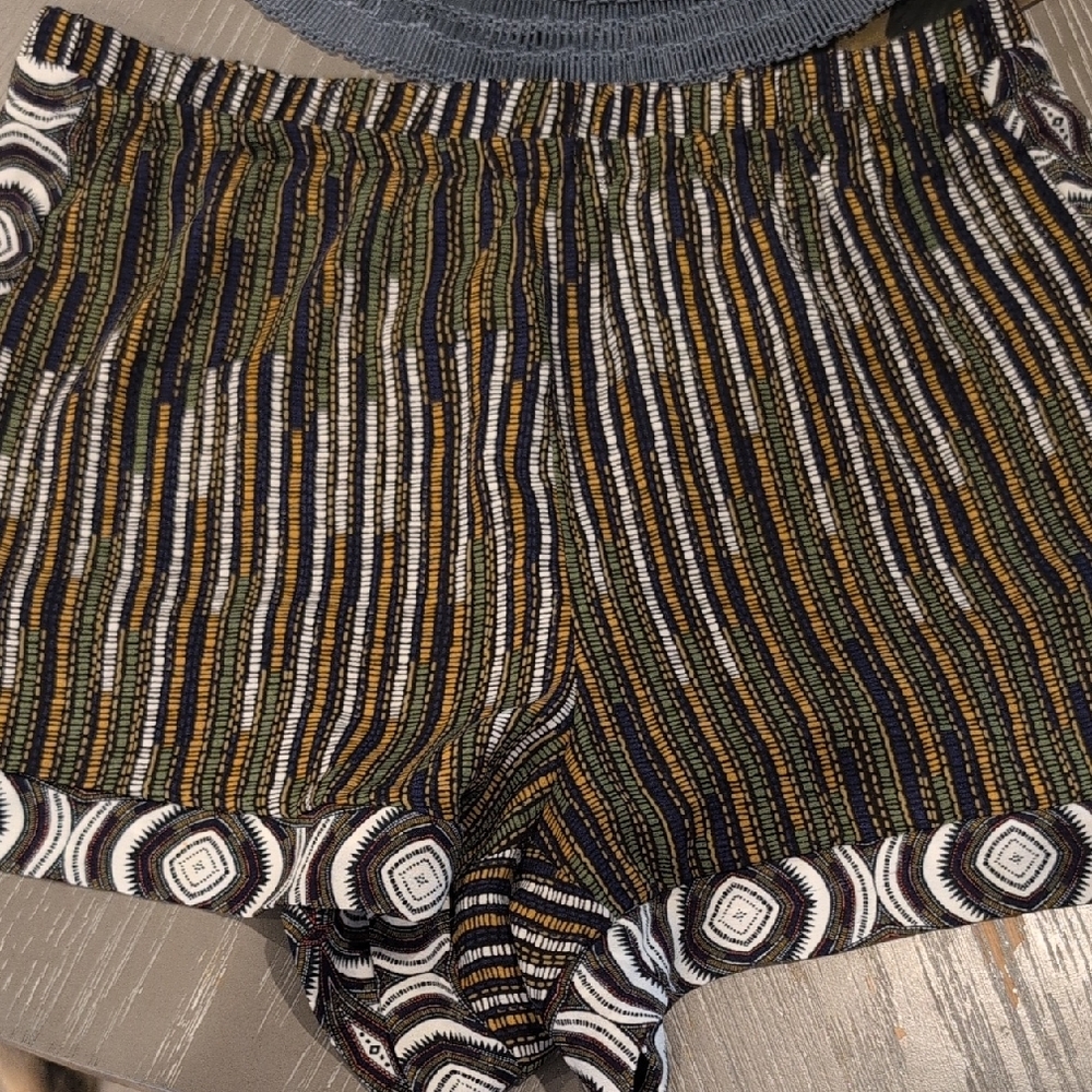 H&M Patterned Shorts (12)